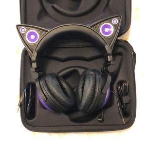 Brookstone bluetooth speaker cat ears headset with microphone